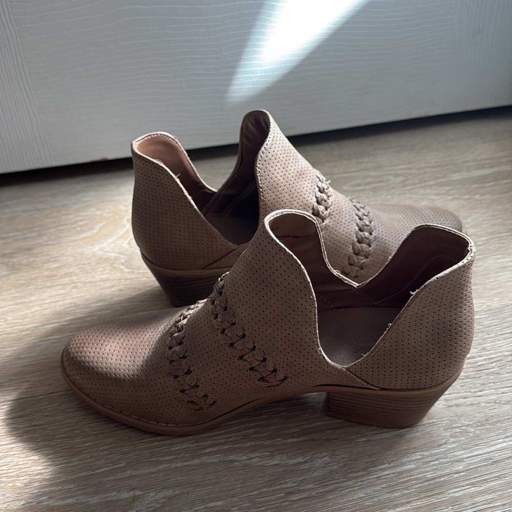 Booties - Picture 3 of 6